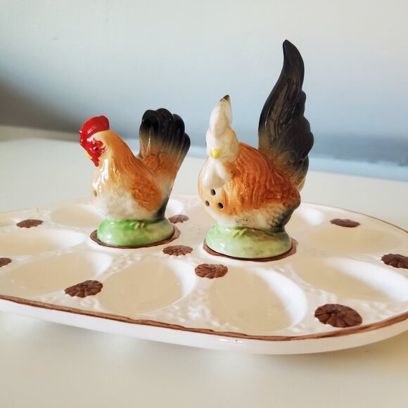 Vintage Ceramic Deviled Egg Tray with Salt & Pepper Shakers - Picture 3 of 3